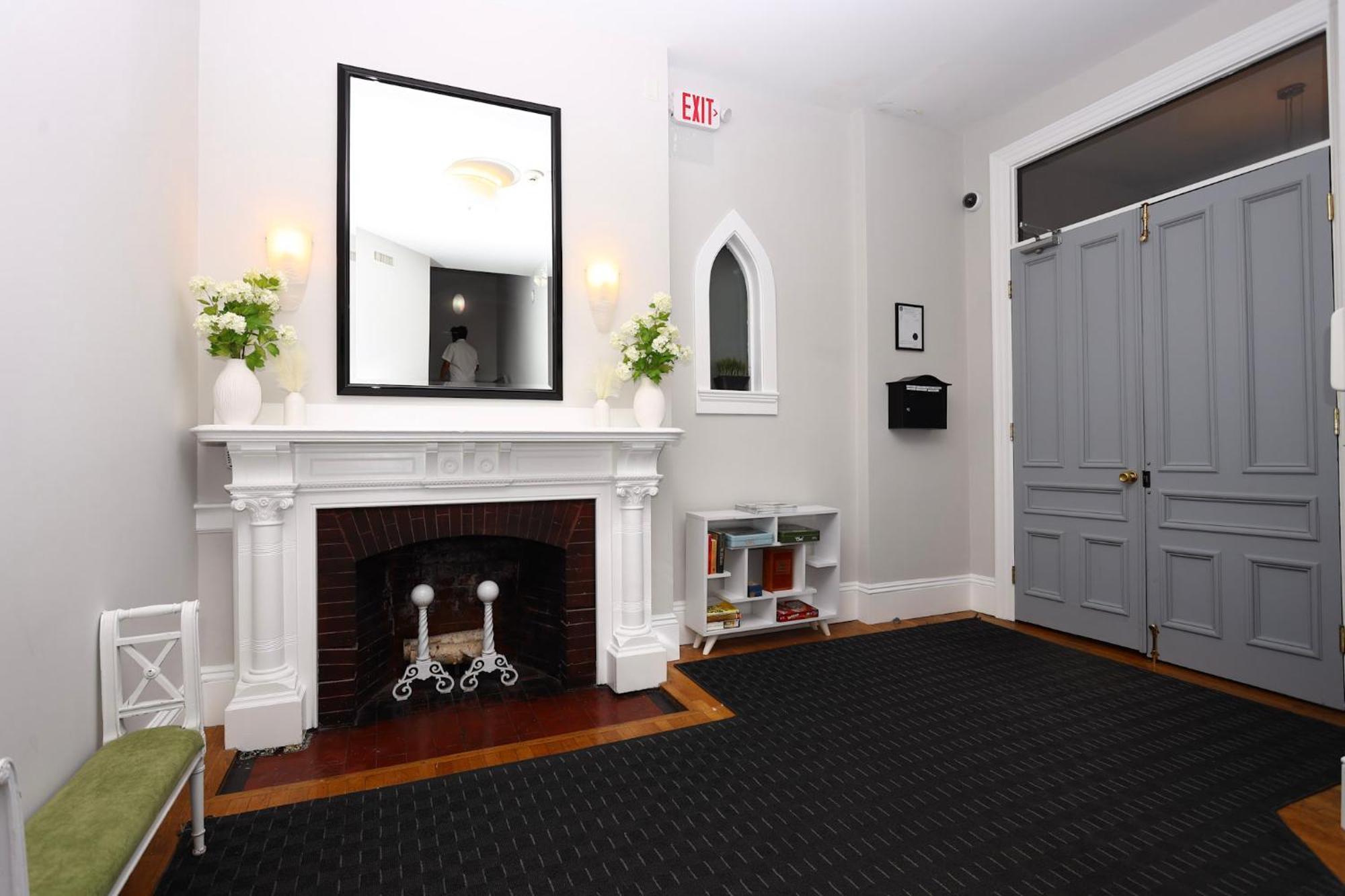 בוסטון Cozy Studio On Newbury Street, #1 מראה חיצוני תמונה
